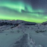 En Busca de la Magia en el Cielo Islandés: Mi Aventura Fotográfica Persiguiendo Auroras Boreales